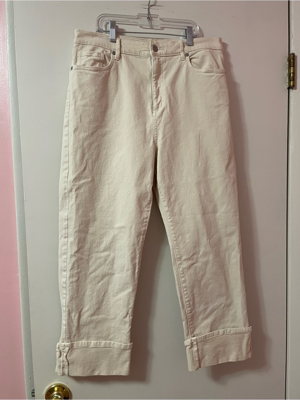 LOFT Cream Ankle Crop Straight Jeans